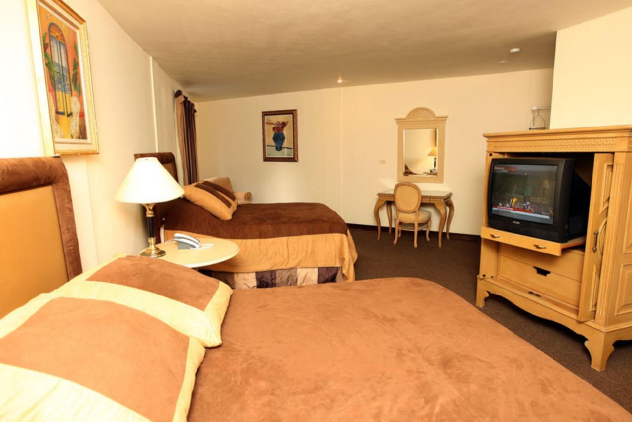 Hotel Martell San Pedro Sula Buitenkant foto
