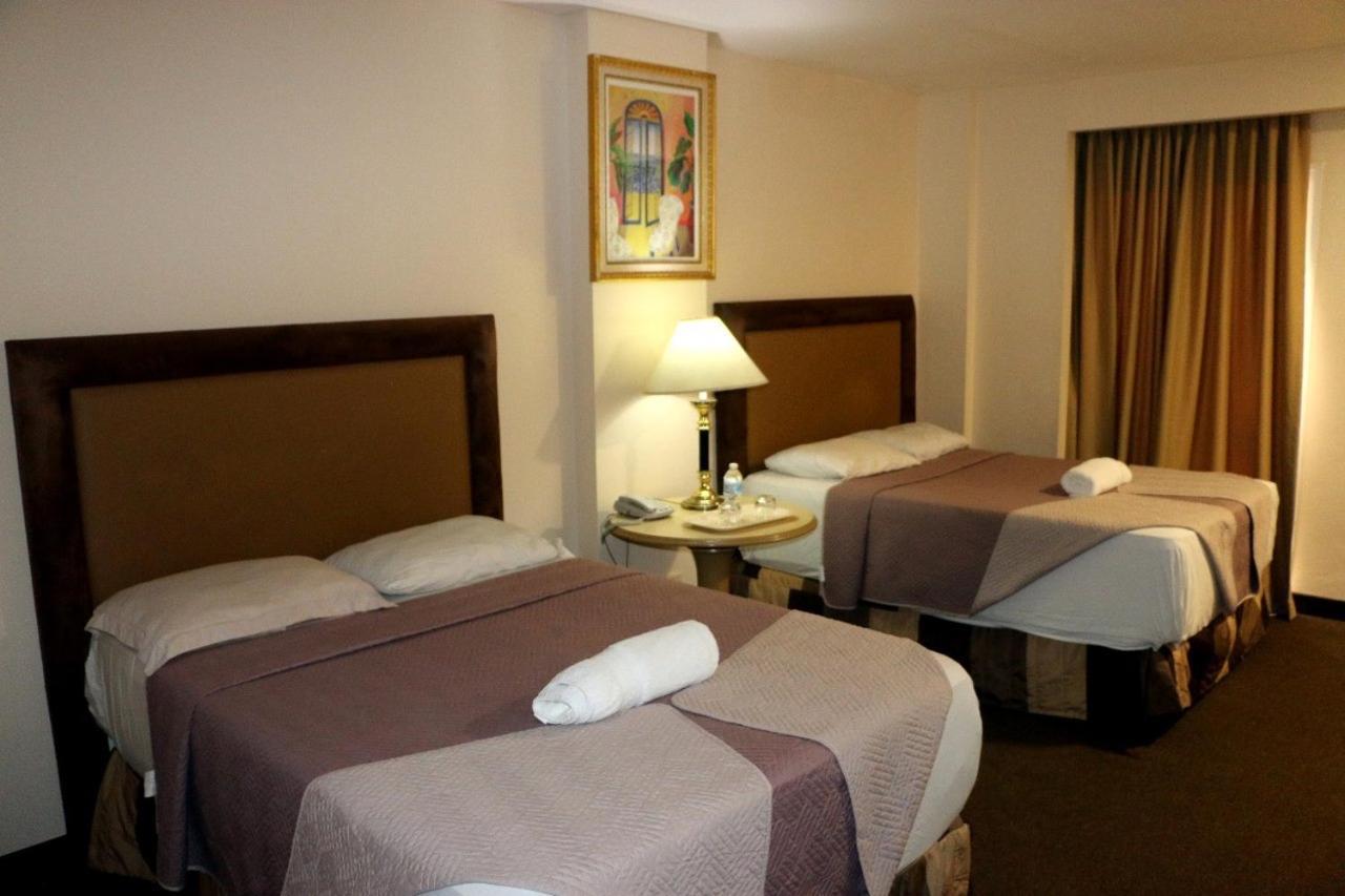 Hotel Martell San Pedro Sula Buitenkant foto
